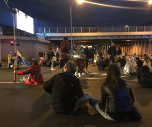 Protest kobiet w Katowicach! Karetka na sygnale jechała wprost na uczestników