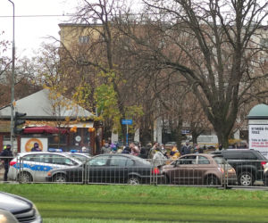 Ogromna awantura na ul. Puławskiej. Zablokowali furgonetkę antyaborcyjną 