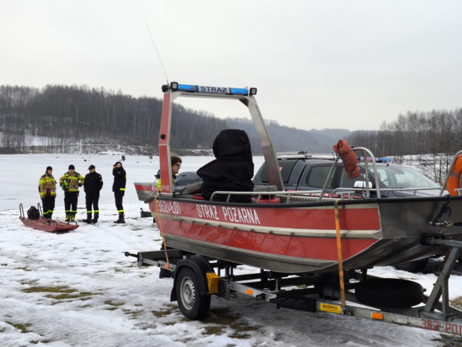 Symulacja akcji ratunkowej na zbiorniku Korzeń w Skrzyszowie