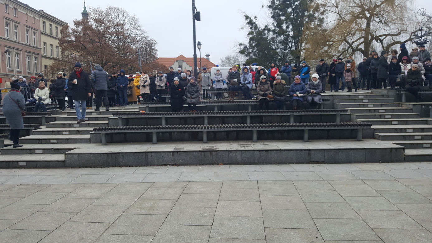 Transmisja z pogrzebu Pawła Adamowicza do zobaczenia na telebimie w Bydgoszczy