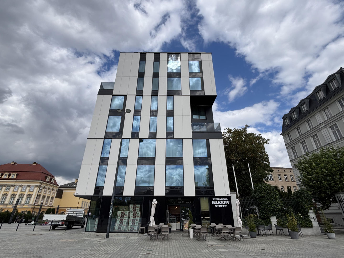 Plac Wolności we Wrocławiu
