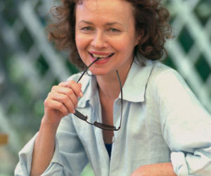 Pamiętacie jej debiut w Czterdziestolatku? Tak przez dekady zmieniała się Joanna Szczepkowska