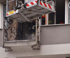Pożar w centrum Warszawy. Balkon płonął jak pochodnia