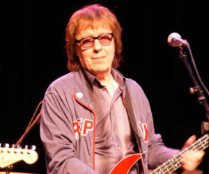 Muzyk The Rolling Stones związał się z nastolatką. Wziął z nią ślub - a następnie został przybranym dziadkiem! Jak to możliwe?