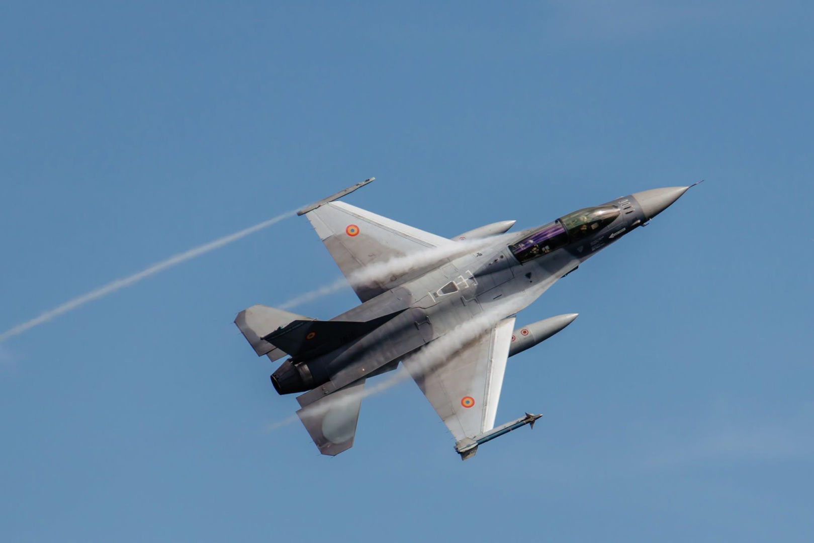 Rumuńskie F-16 zestrzeliło drona. Pierwsza taka interwencja w historii kraju