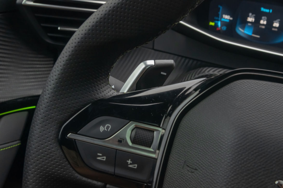 Peugeot 208 GT Line PureTech 130 S&S EAT8