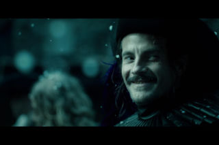 W filmie Macieja Kawulskiego wciela się w głównego antagonistę.