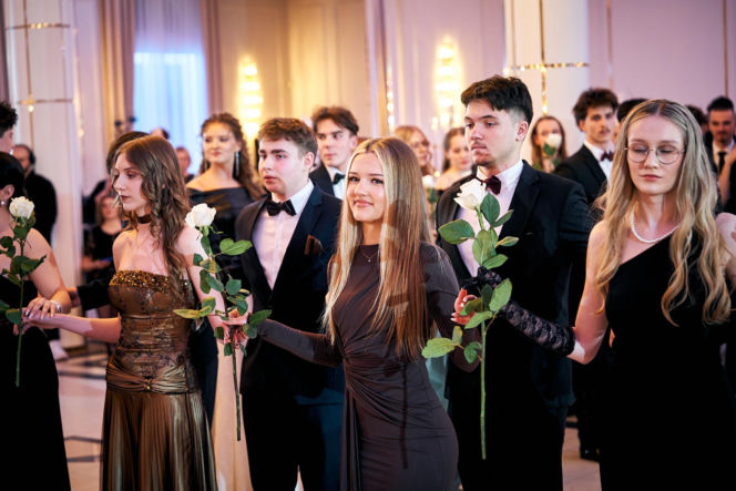 Studniówka siedleckiej Królówki 2026 - walc i polonez