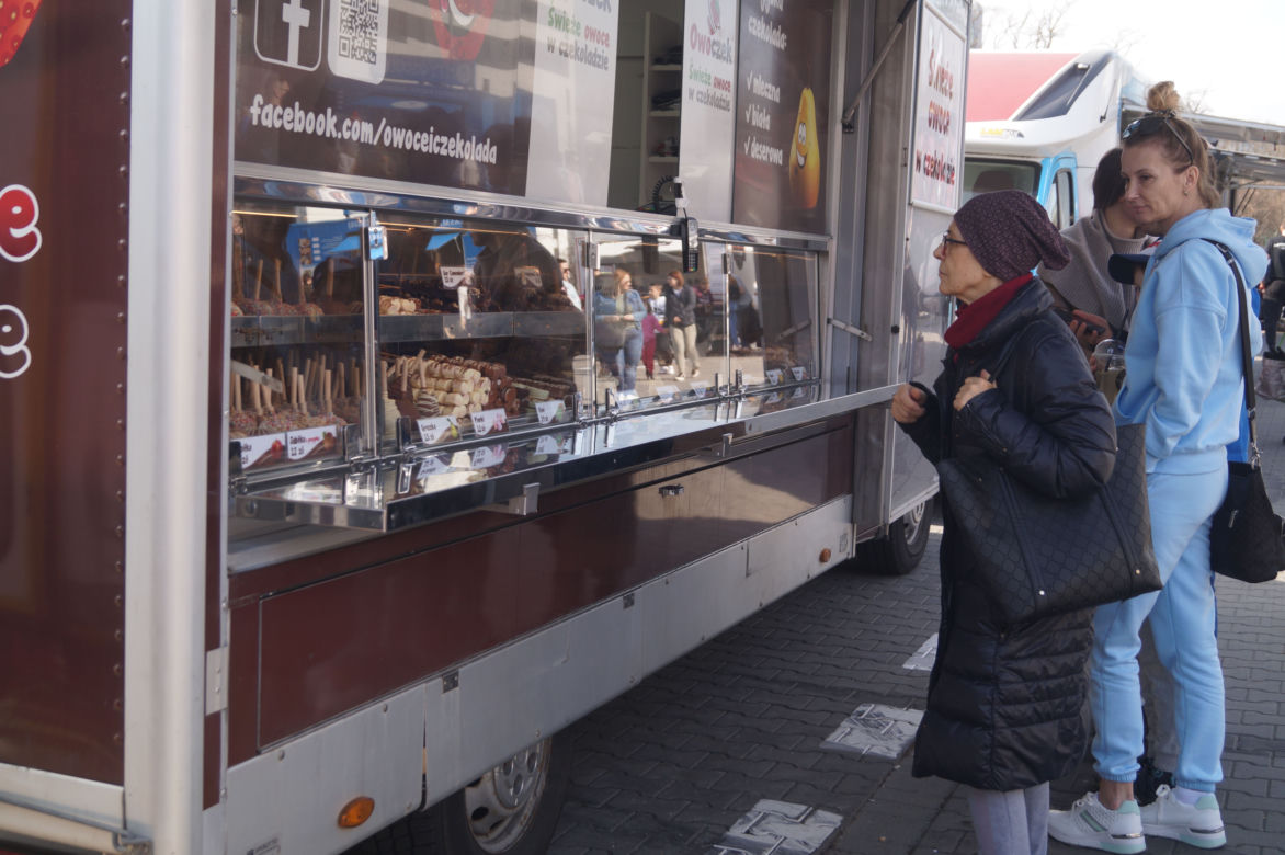 Food Truck Festival 2023 w Bydgoszczy. Wyjątkowe restauracje zaparkowały pod Torbydem [ZDJĘCIA]