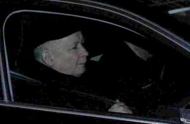 Kaczyński pędzi na Wigilię