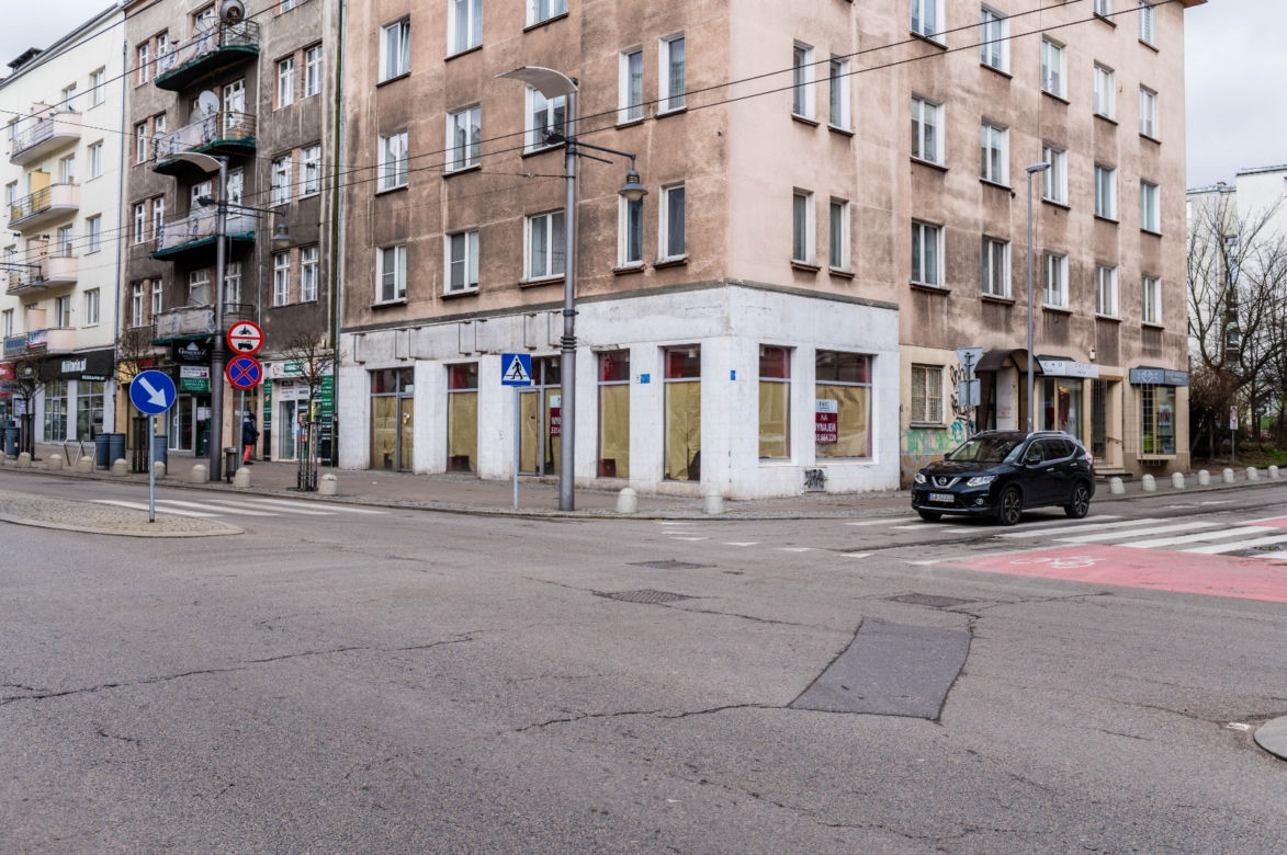 Koronawirus w Trójmieście. Przedsiębiorcy likwidują sklepy by uratować pracowników [ZDJĘCIA]