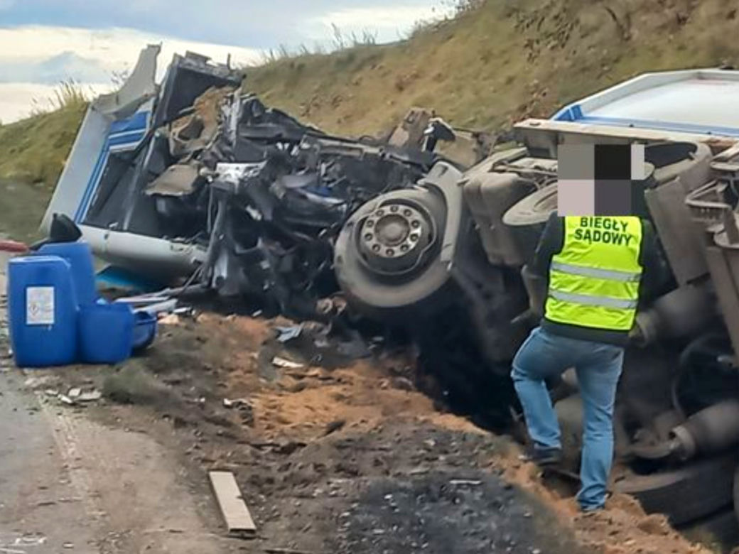 42-latek z jechał z teściami. Wszyscy zginęli w wypadku 