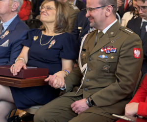 Wręczenie Krzyża Wielkiego Orderu Zasługi RP rodzicom Michaela Ollisa w Waszyngtonie, DC