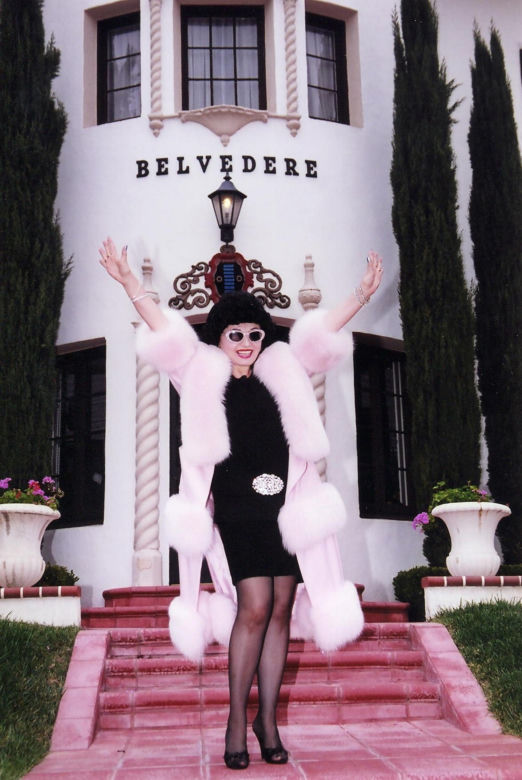 Yola Czaderska-Hayek