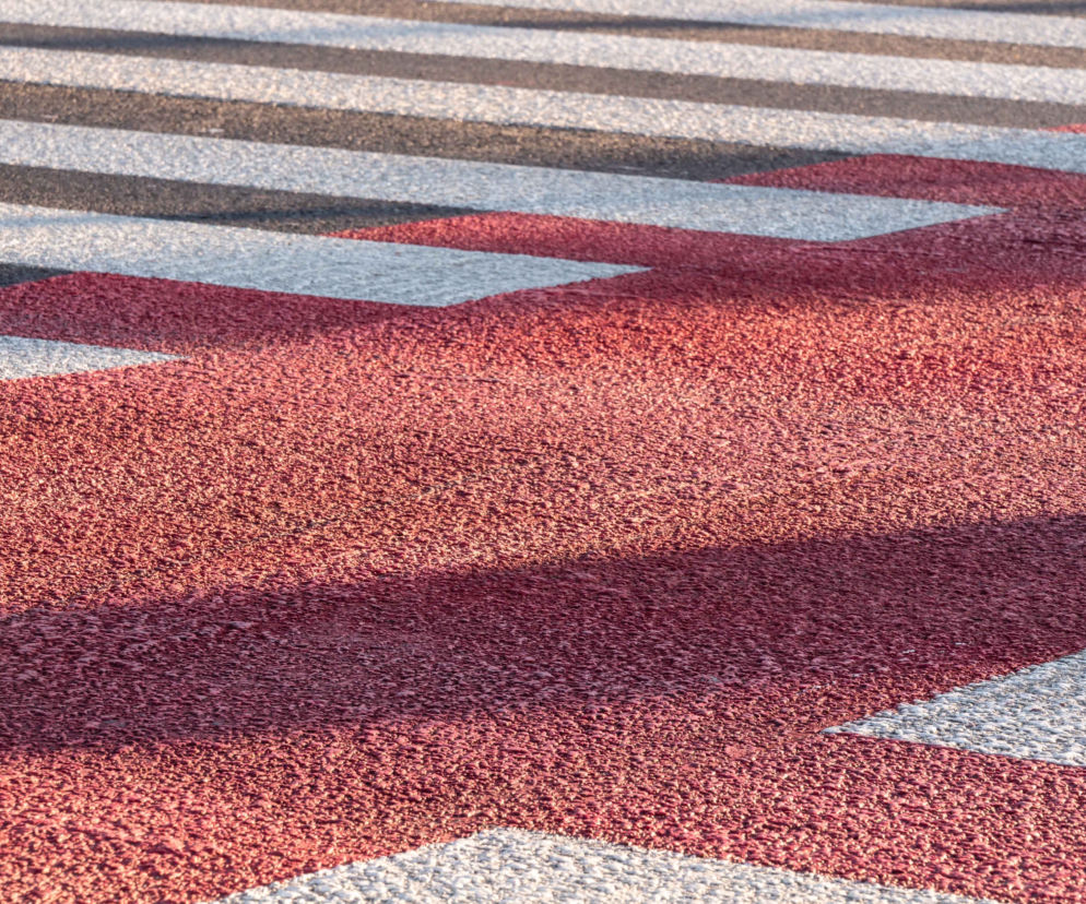 STALOWA WOLA: Potrącenie dziecka na ul. Popiełuszki. Dziewczynka trafiła do szpitala