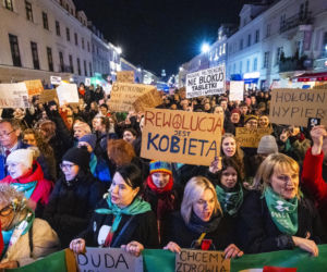 Marsze w całej Polsce! Kobiety żądają legalnej aborcji. „To nie jest koniec walki”