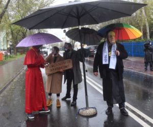 Urodziny Ojca Rydzyka zorganizowane przez środowiska feministyczne