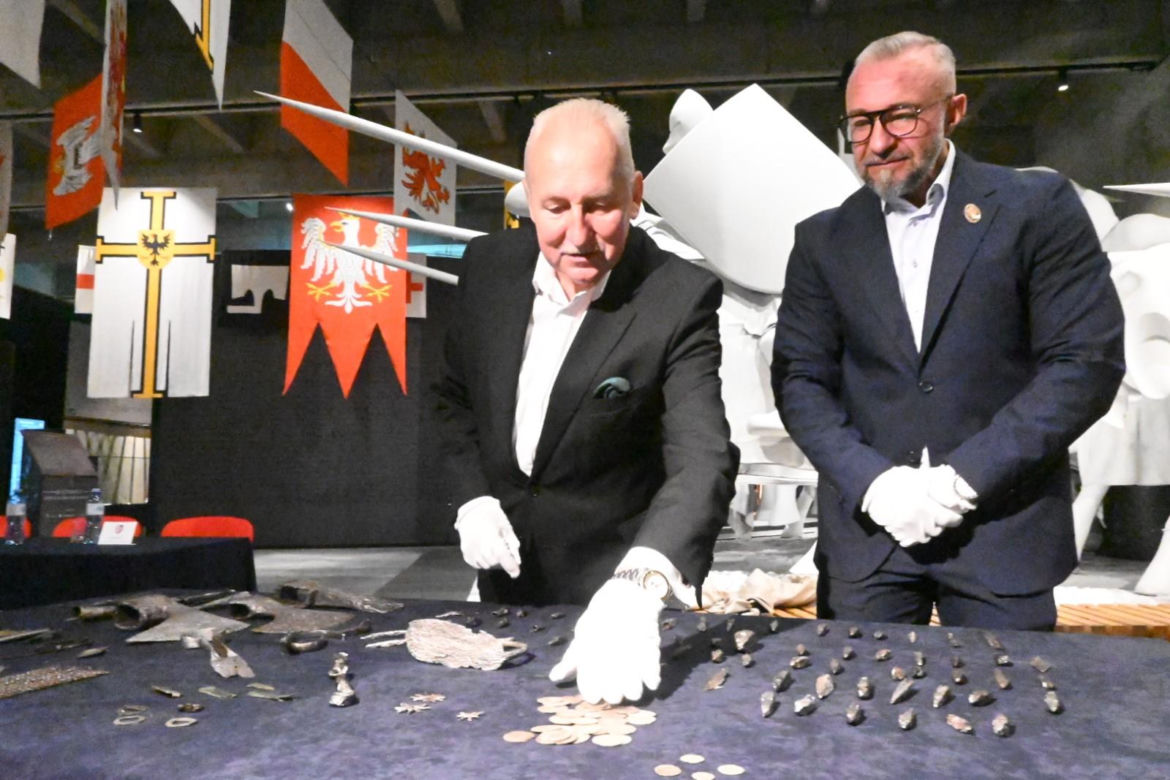 Groty strzał, topory bojowe i numizmaty. Muzeum Bitwy pod Grunwaldem chwali się odkryciami [ZDJĘCIA]