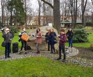 Nowy Sącz: Młodzi mają DOŚĆ i wyszli na ulice. Skierowali żądania do polityków