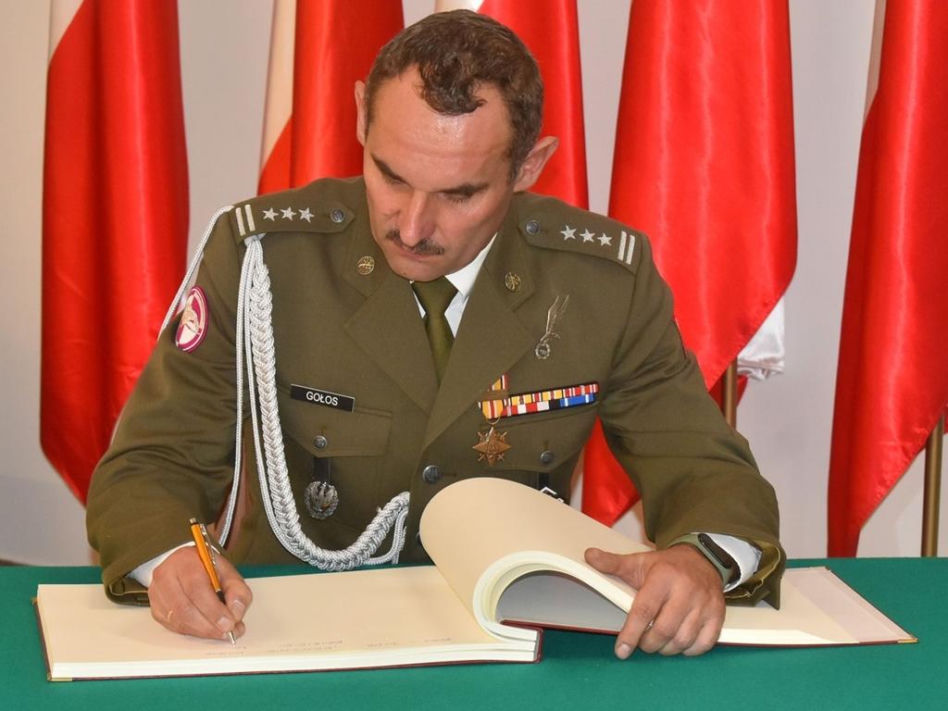Płk Piotr Gołos