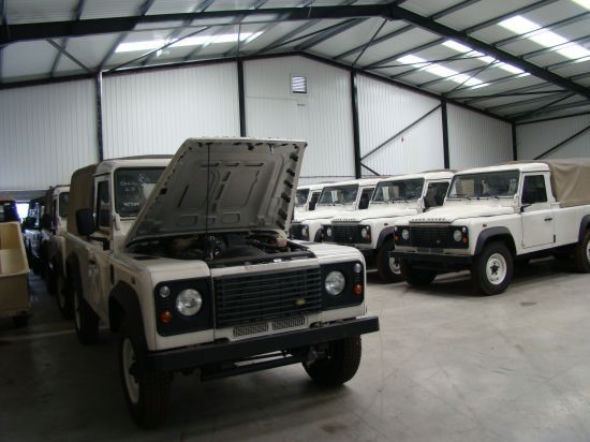 Land Rover Defender NATO