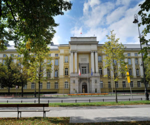 Polacy wybrali wymarzonego premiera z prawicy. Wyniki badania mocno zaskakują