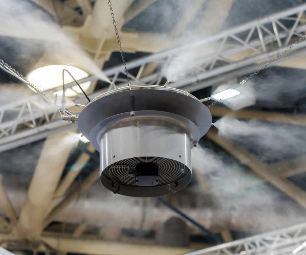 Wilgotność powietrza w halach produkcyjnych – systemy parowe i adiabatyczne