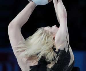 Amber Glenn zdobyła złoto dla USA, musiała zrezygnowac z mediów przez fanatyków Trumpa