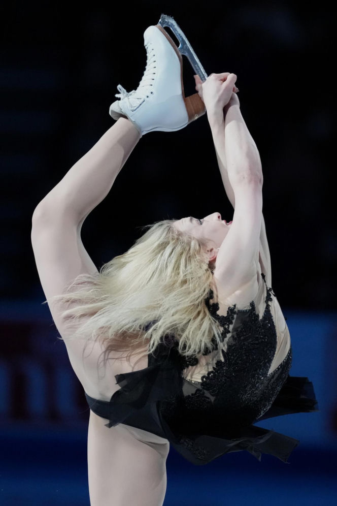 Amber Glenn zdobyła złoto dla USA, musiała zrezygnowac z mediów przez fanatyków Trumpa