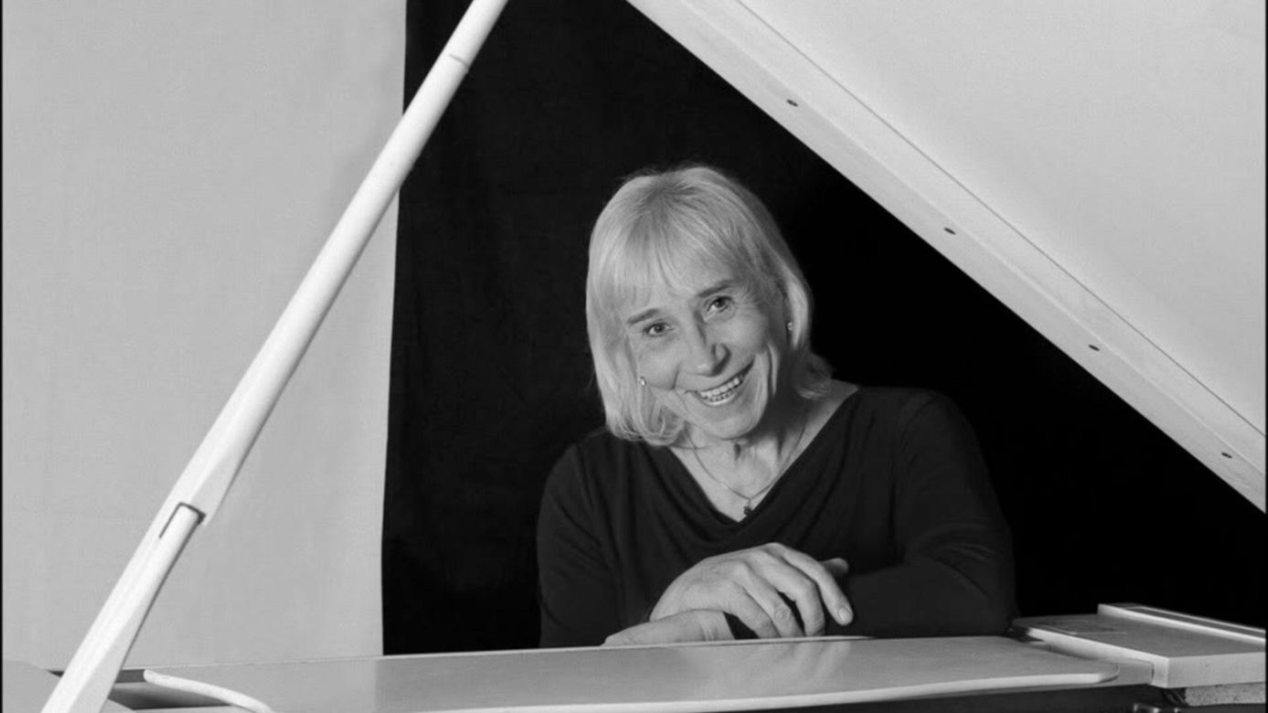 Dee Palmer - 2 lipca 1937 – 13 czerwca 2026