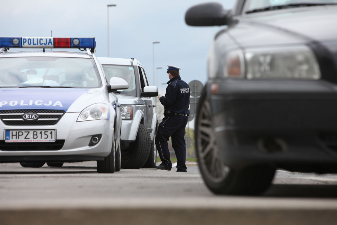 Stracisz prawo jazdy za rozmowę przez telefon