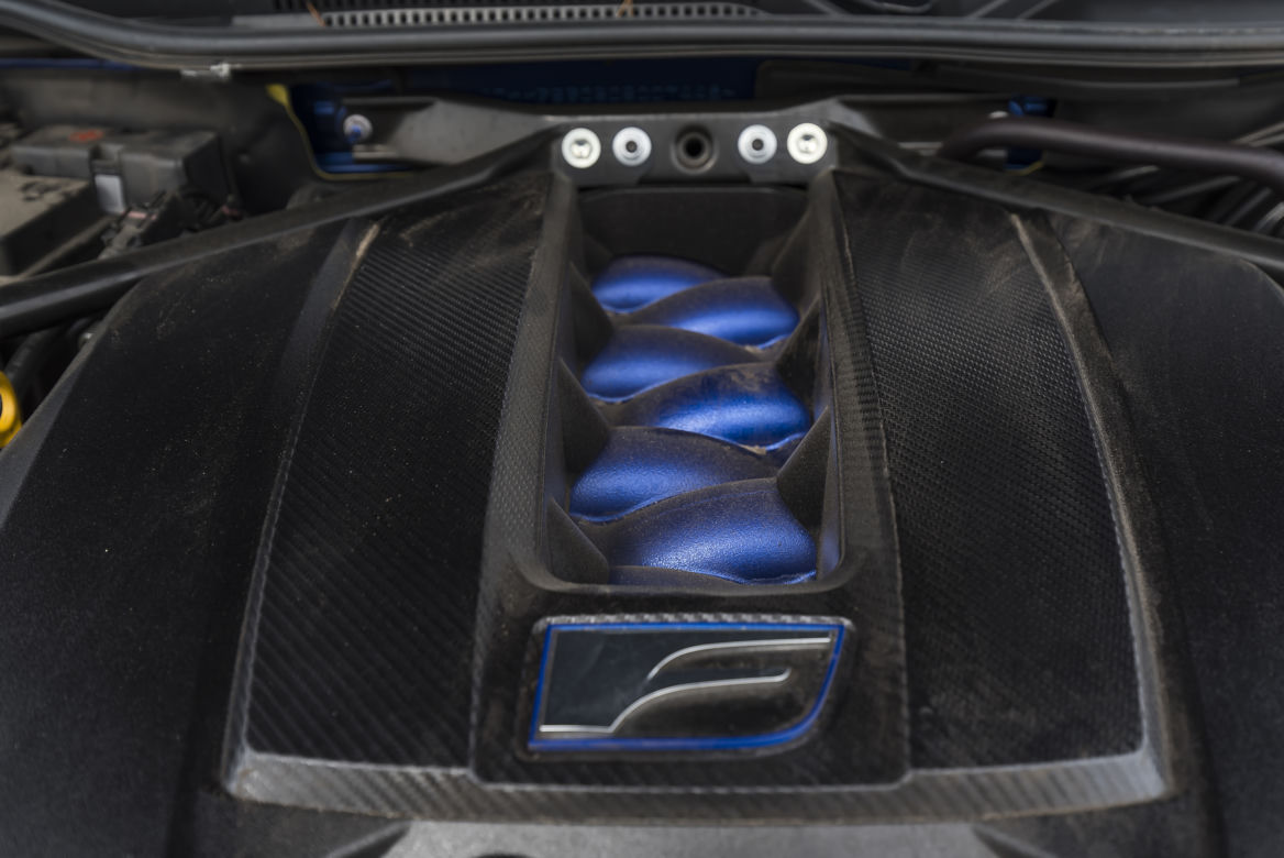 Lexus RC F Carbon 5.0 V8 464 KM 