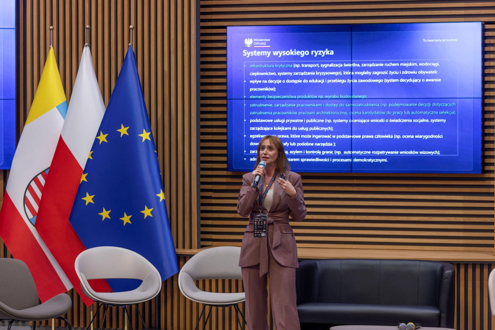 Konferencja „Inteligencja sztuczna, ale rewolucja prawdziwa”