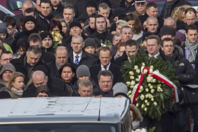 Pogrzeb Julii Bonk. Brązowy medalista pożegnał córkę, towarzyszył mu premier [ZDJĘCIA]