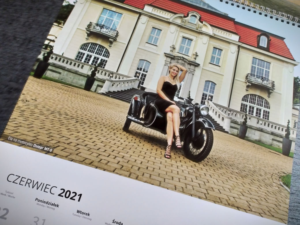 Motocyklistki w kalendarzu charytatywnym