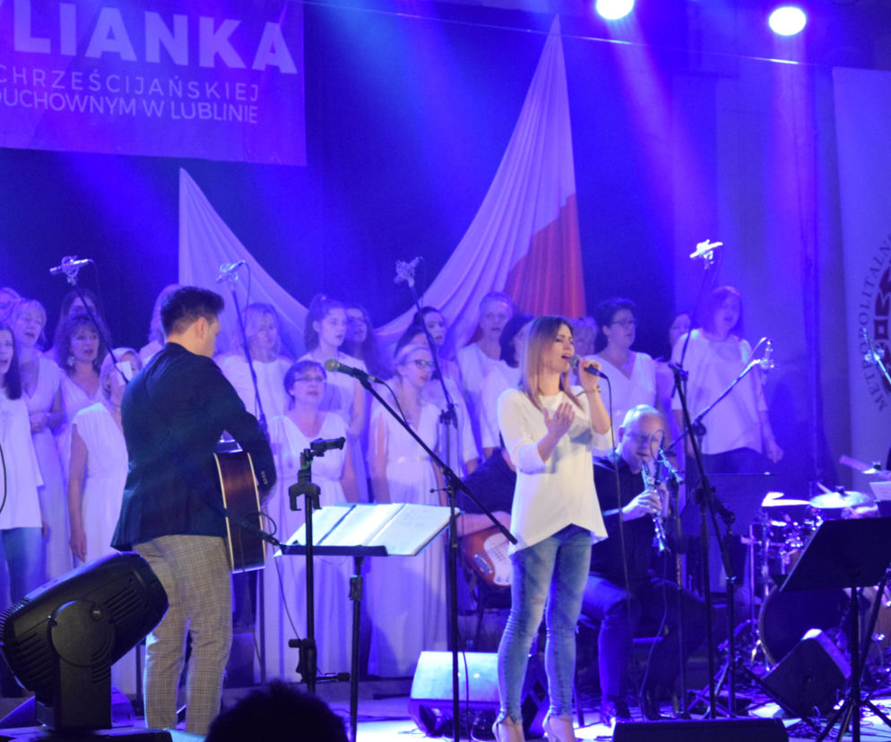 Koncert muzyki chrześcijańskiej przyciągnął tłumy! Zobacz zdjęcia z Cecylianki