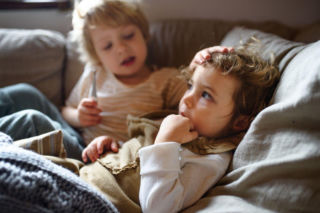 Wysoka gorączka a potem wysypka? To może być zaskakująco dobra wiadomość