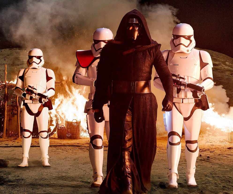 Kylo Ren - postać z Gwiezdnych wojen Przebudzenia Mocy
