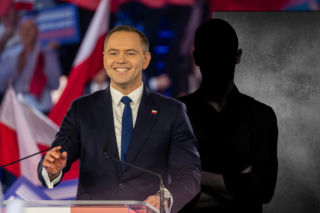 Nawrocki wciąż liderem zaufania! Zaskakuje, co dzieje się za nim. Ostatnie miejsce - szok!