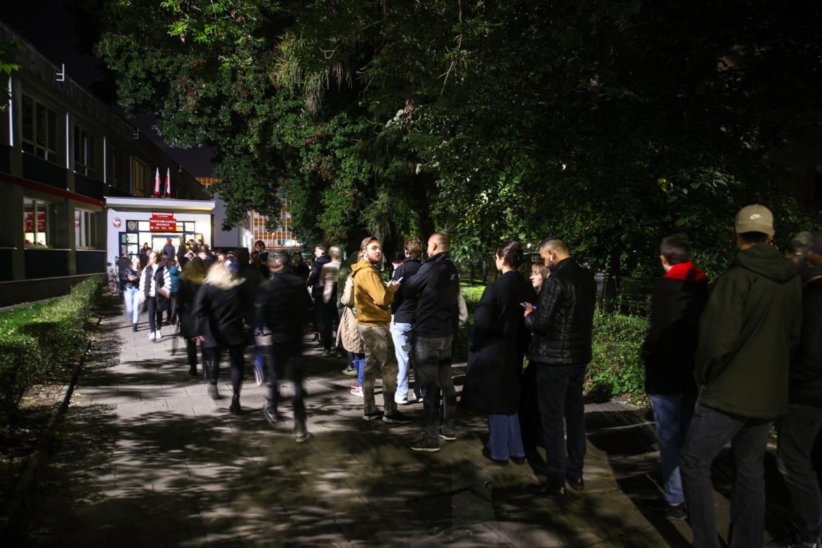 Wybory 2023. Kolejki do głosowania w Krakowie