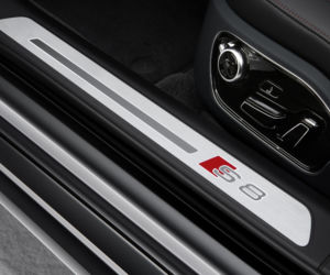 Audi S8 plus