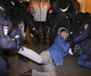 Protesty w Rosji przeciwko wojnie z Ukrainą.