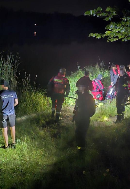 Akcja służb pod Wrocławiem. Ratownicy przeszukują jezioro Bajkał