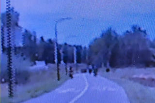 Policjanci z Rybnika skuli w kajdanki 14-latka! Leżał na glebie, twarzą do chodnika. Winna głupota rodziców