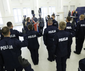 Lubelska policja ma nowych funkcjonariuszy. Ślubowanie w Lublinie