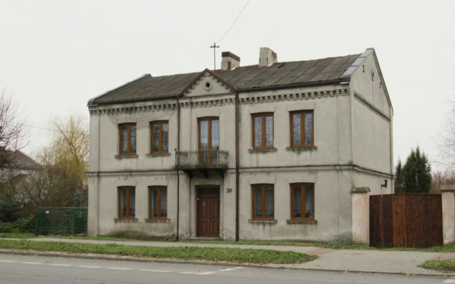 To miasto w woj. łódzkim było kiedyś prywatne. Dziś zachwyca pierwszym murowanym budynkiem