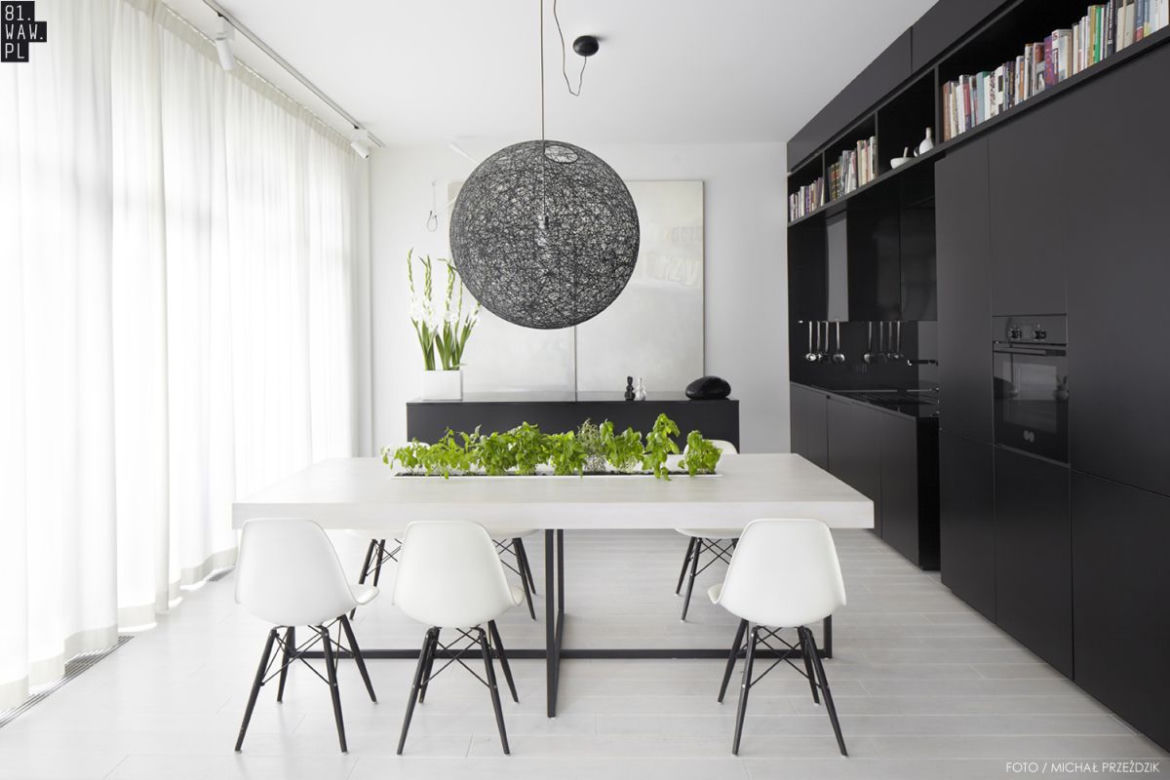 Czarno-białe wnętrze apartamentu