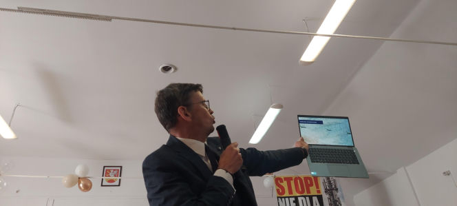 Spotkanie w sprawie budowy masztu 5 G w Płoskiem