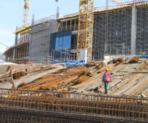 Próbna elewacja na Stadionie Narodowym