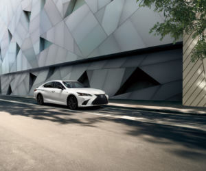 Lexus ES z napędem AWD
